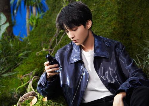 王俊凯肖战最新爆料图片,神秘幕后故事大揭秘! 第3张 王俊凯肖战最新爆料图片,神秘幕后故事大揭秘! 第3张